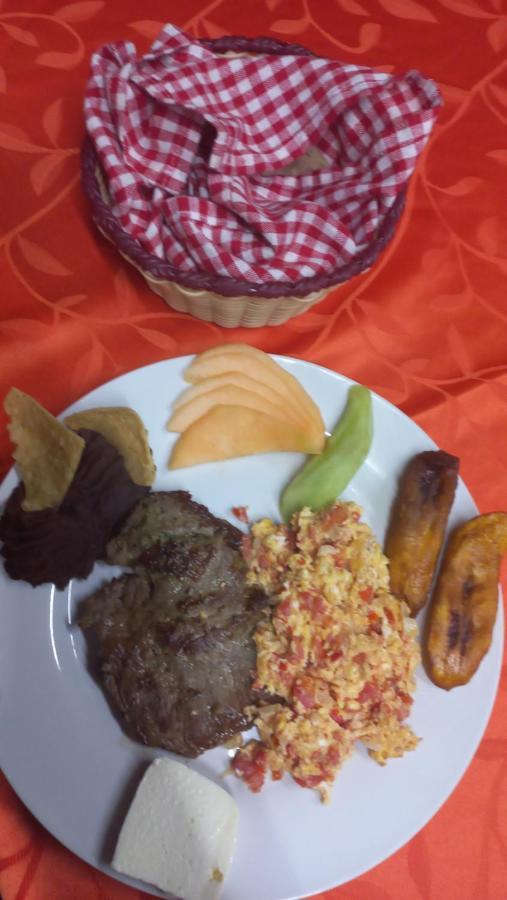 Hotel Nakbe Atitlan Панахачел Екстериор снимка