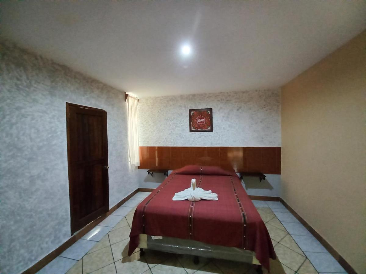 Hotel Nakbe Atitlan Панахачел Екстериор снимка